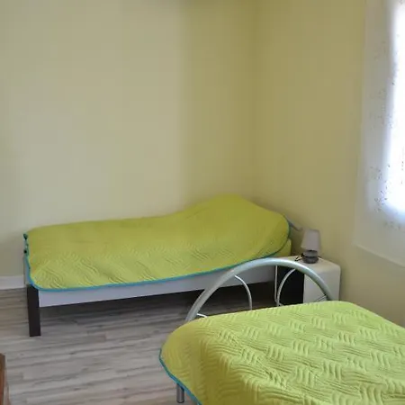Holiday home 10g263 Arcis-sur-Aube