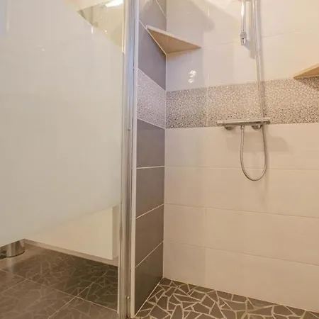 10g263 * Arcis-sur-Aube