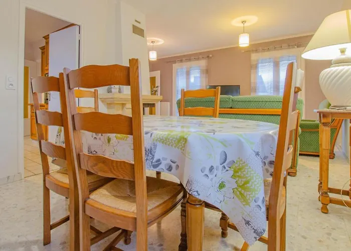 10g263 Hébergement de vacances *