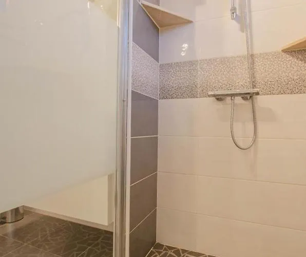 10g263 * Arcis-sur-Aube